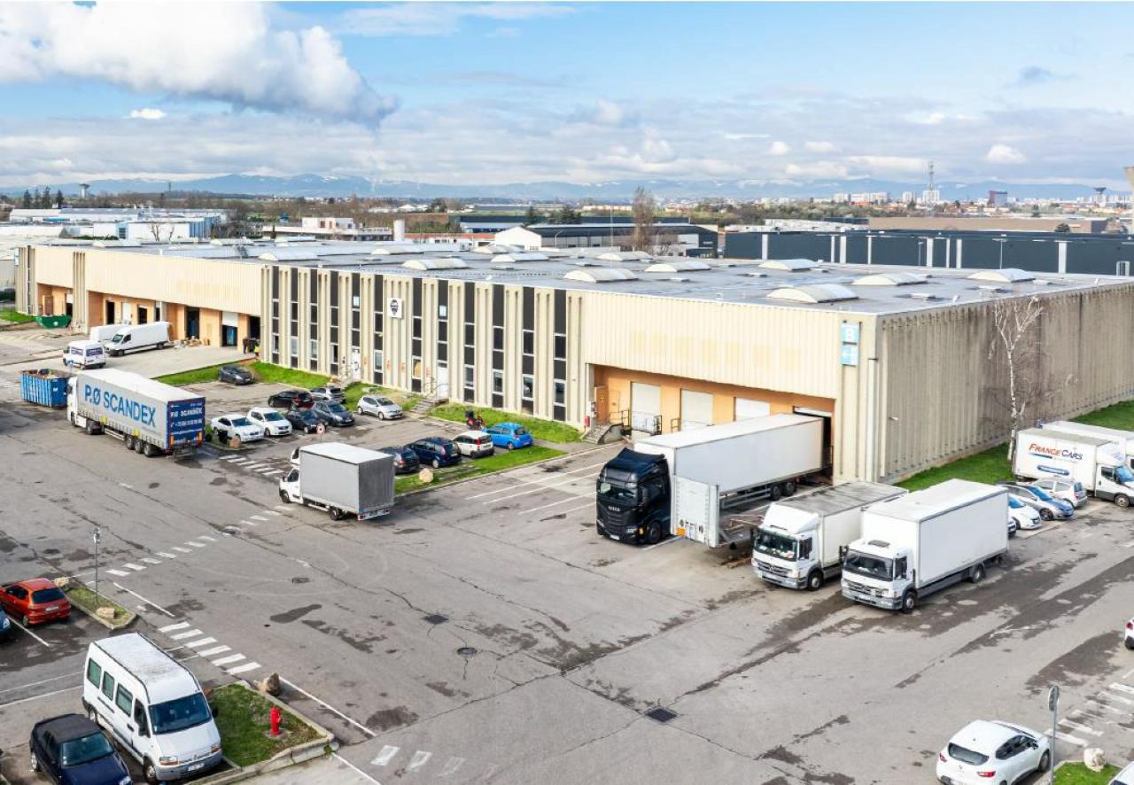 Entrepôt classe a Corbas 10135m² Location entrepôt classe a Corbas Rhône OLLOG2426728 0
